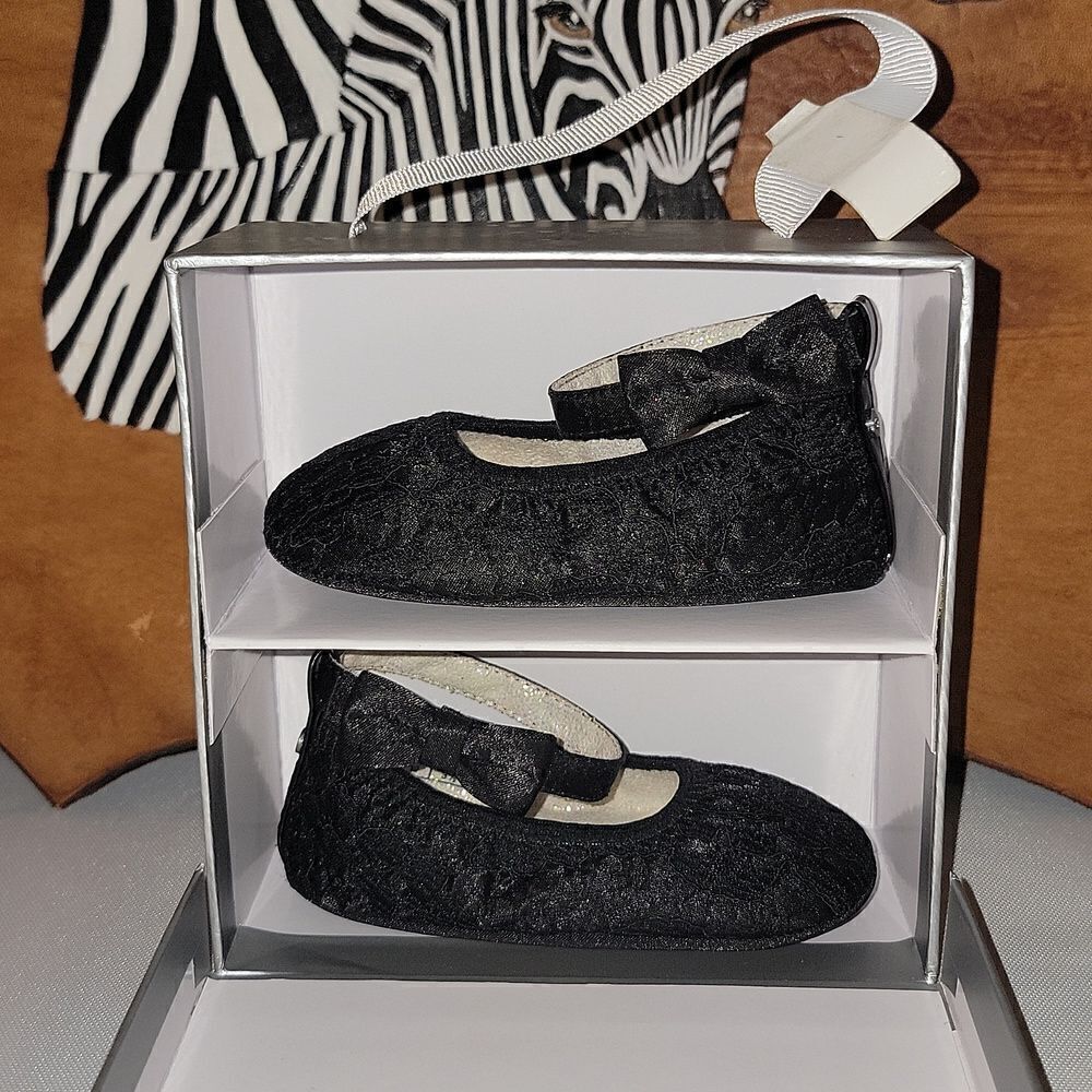 New Stuart Weitzman Black Baby Lacie Lace Shoes 9-12 Months Size 4